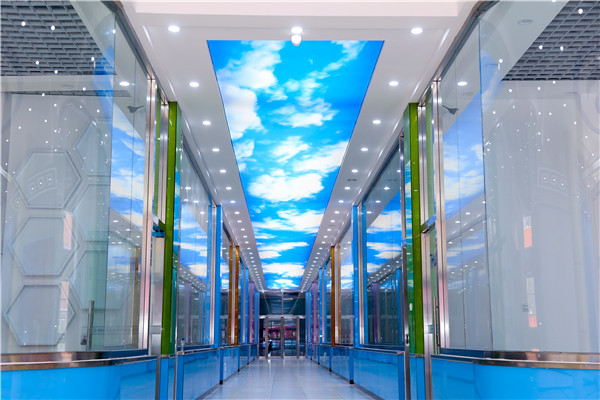 ʯ���f���A��X�WУ