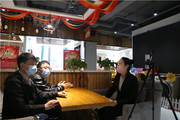 ʯ���f���A��X�W(xu��)У