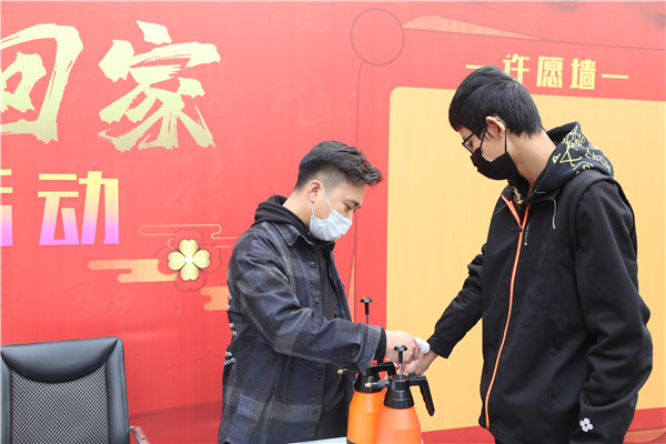 �T������