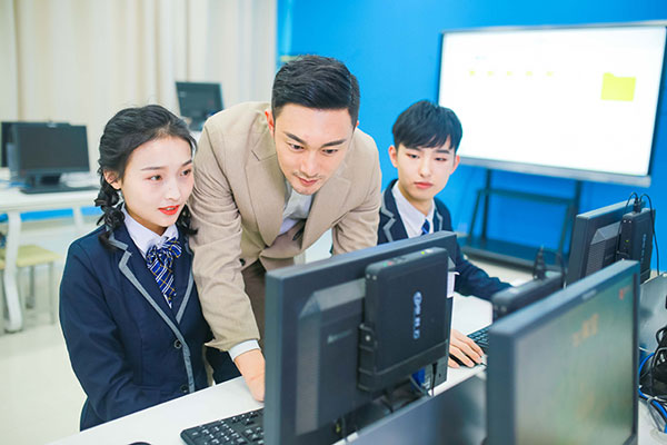 ʯ���f���A��X�W(xu��)У