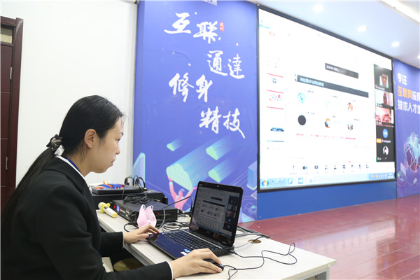 ��̌�����Ƹ��(hu��)