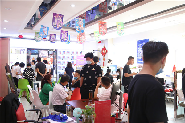 ʯ���f���A��X�W(xu��)У