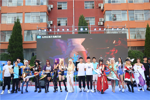 ʯ���f���A��X�WУ