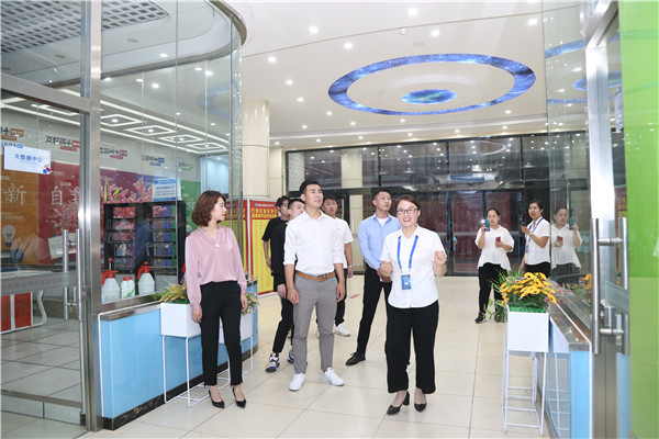 ʯ���f���A��X�W(xu��)У