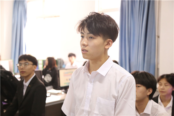 �F(xi��n)��(ch��ng)����(d��ng)