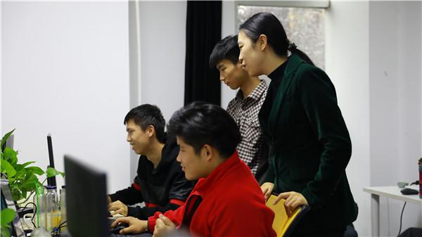 ʯ���f���A��X�W(xu��)У