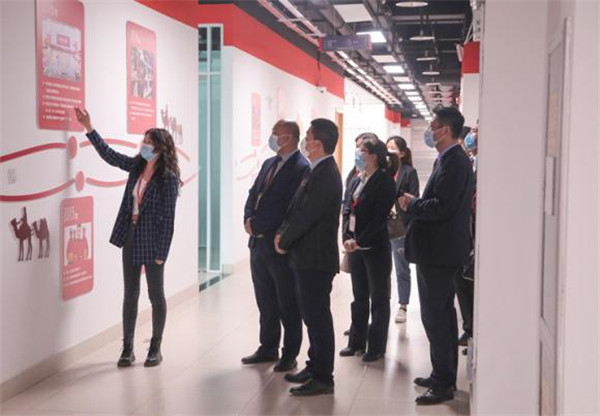 ʯ���f���A��X�W(xu��)У