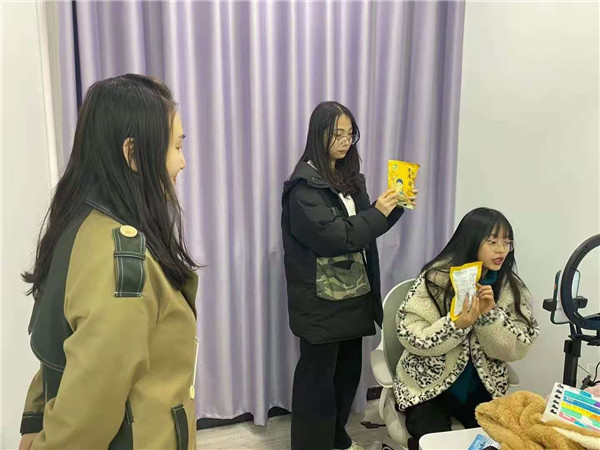 ����ֱ����(sh��)Ӗ(x��n)