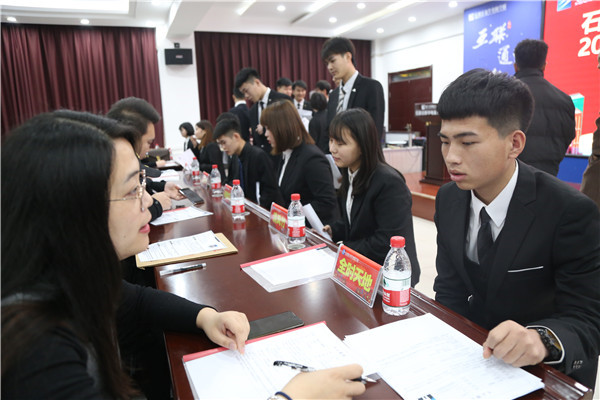 ������Ƹ��