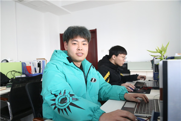 ʯ���f���A��X�W(xu��)У