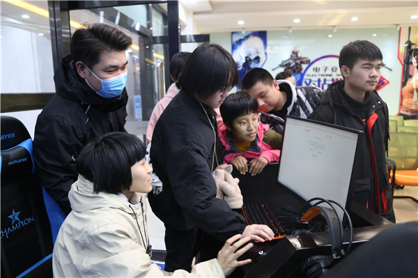 ʯ���f���A��X�W(xu��)У