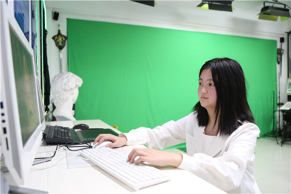 ʯ���f���A��X�W(xu��)У