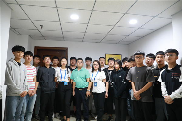 ʯ���f���A��X�W(xu��)У