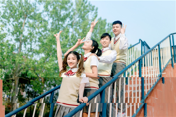 ʯ���f���A��X�W(xu��)У