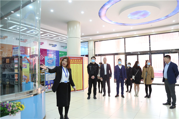 ʯ���f���A��X�W(xu��)У