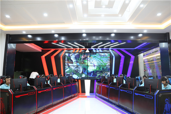 ʯ���f���A��X�WУ