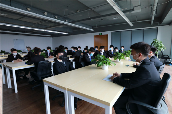 ʯ���f���A��X�WУ