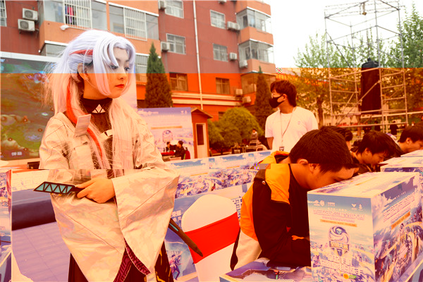 ʯ���f���A��X�W(xu��)У