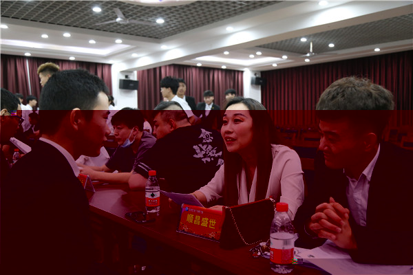 ʯ���f���A��X�W(xu��)У