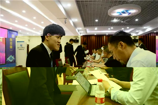 ʯ���f���A��X�W(xu��)У