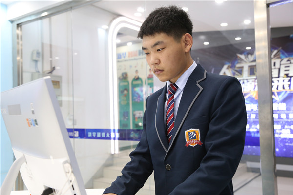 ʯ���f���A��X�WУ