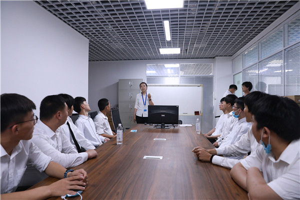 ʯ���f���A��X�W(xu��)У