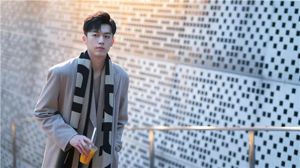 ʯ���f���A��X�WУ