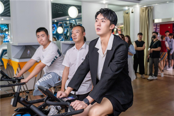 ��VR�w�١�