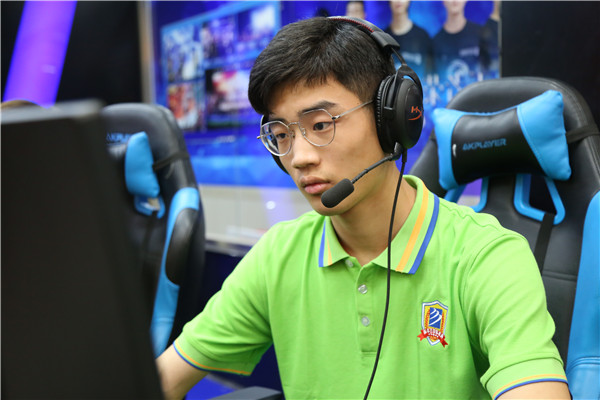 ʯ���f���A��X�W(xu��)У