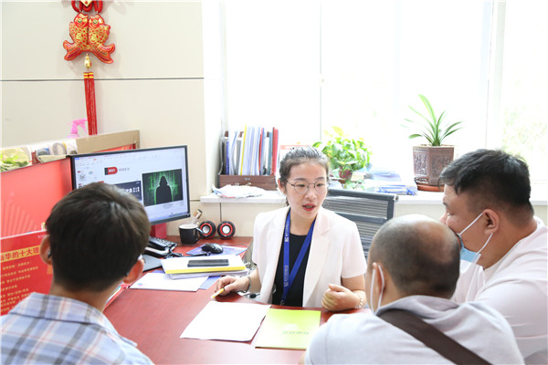 ʯ���f���A��X�W(xu��)У