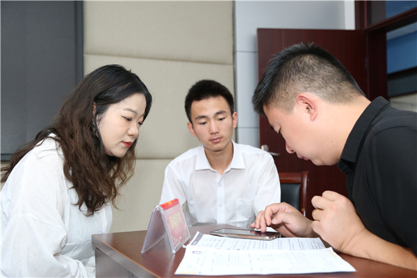 ʯ���f���A��X�WУ