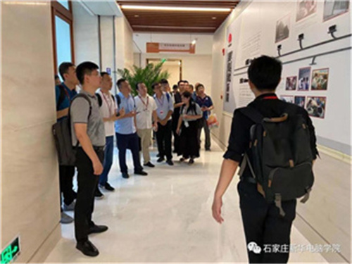 ʯ���f���A��X�W(xu��)У