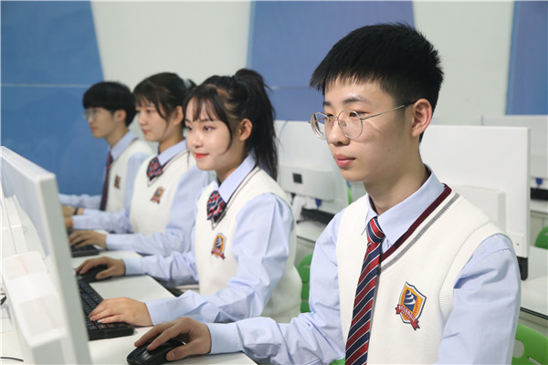 ʯ���f���A��X�W(xu��)У