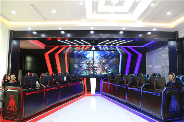 ʯ���f���A��X�WУ