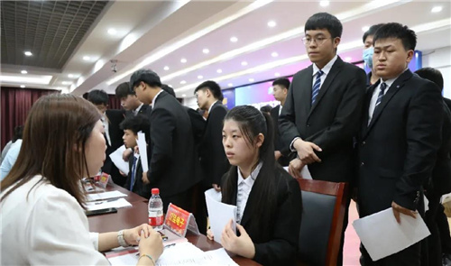 ʯ���f���A��X�W(xu��)У