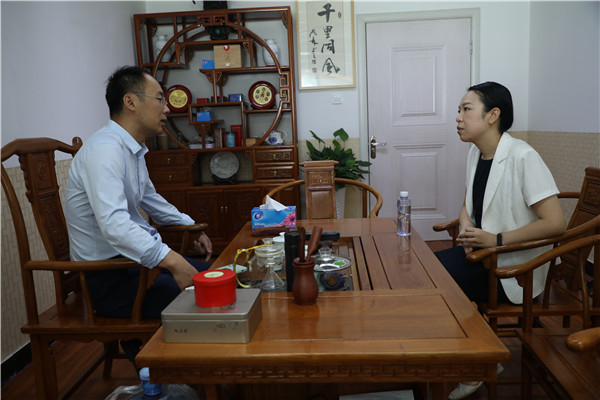 ʯ���f���A��X�WУ