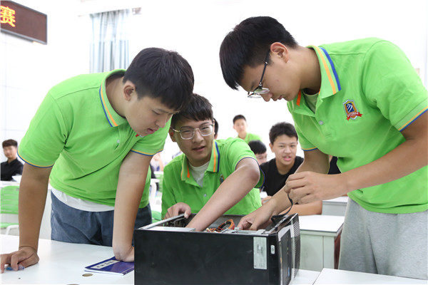 ʯ���f���A��X�W(xu��)У