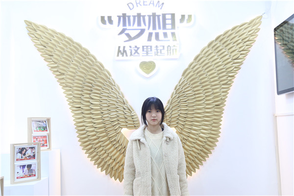 ʯ���f���A��X�WУ