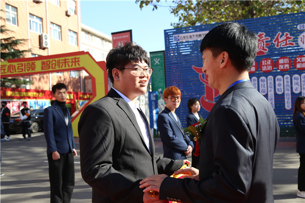 石家莊新華電腦學(xué)校