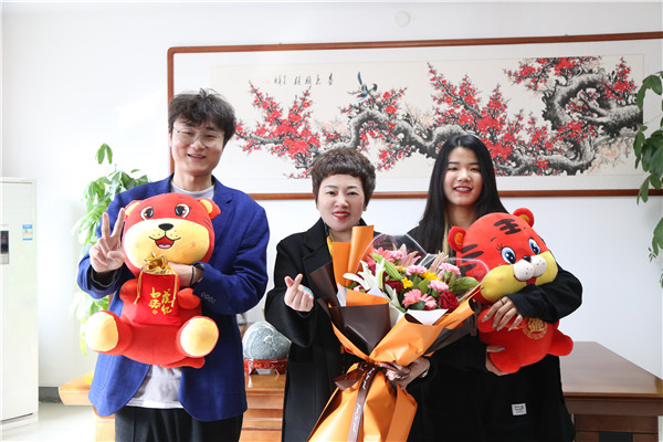 ʯ���f���A��X�WУ