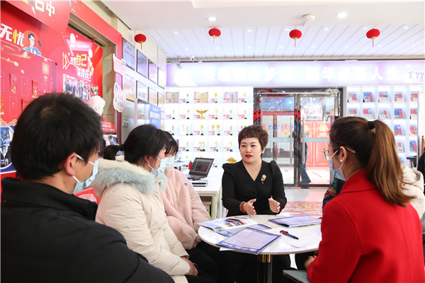 ʯ���f���A��X�WУ