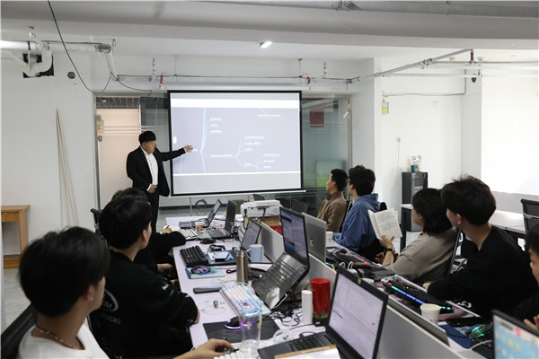 ʯ���f���A��X�W(xu��)У