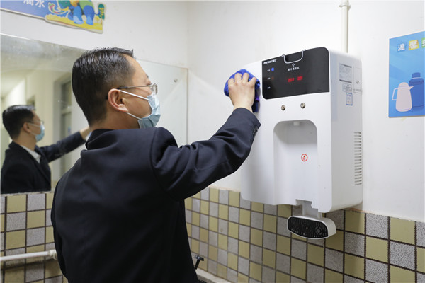 ʯ���f���A��X�WУ