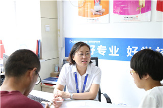 ʯ���f���A��X�W(xu��)У