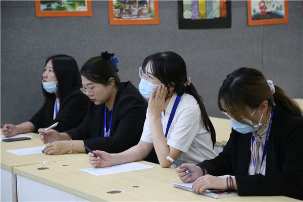 ʯ���f���A��X�WУ