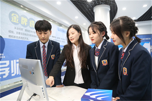 ʯ���f���A��X�W(xu��)У