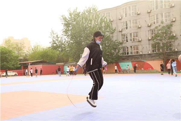 ʯ���f���A��X�W(xu��)У