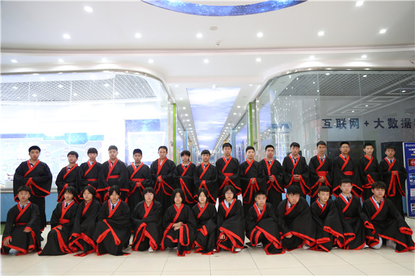 ʯ���f���A��X�WУ