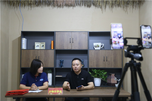 ʯ���f���A��X�W(xu��)У