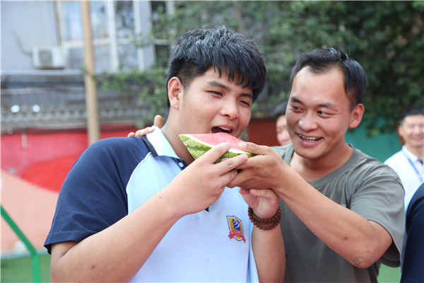 ʯ���f���A��X�W(xu��)У